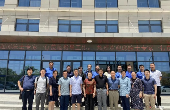 中國工程院院士邱愛慈一行莅臨合容電氣考察交流